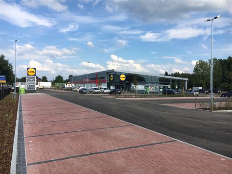 maaseik lidl|LIDL Maaseik • Maastrichtersteenweg 38 • Openingstijden